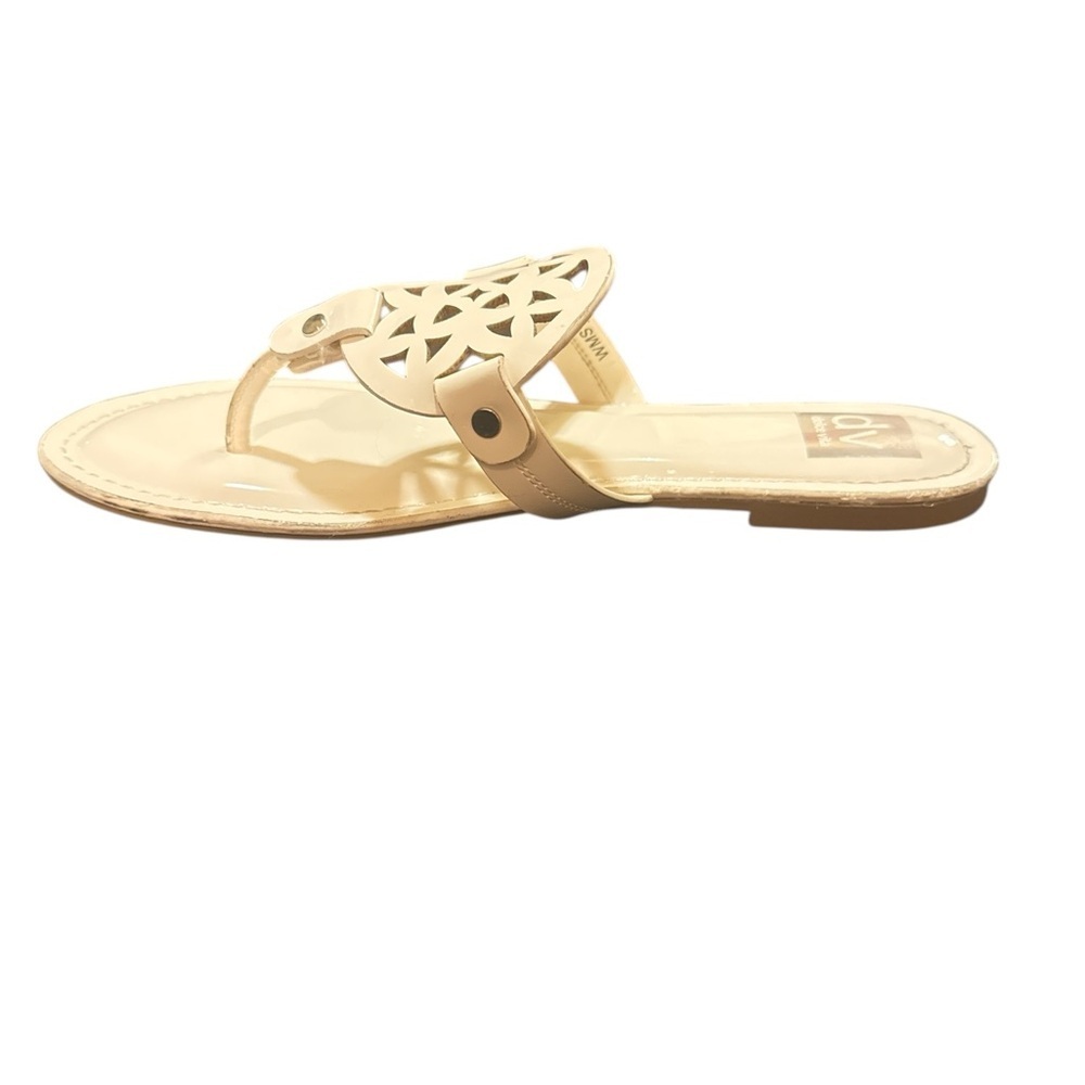 DV by Dolce Vita Ivory Cutout Sandals - Medallion Thong Sandals Size 9